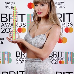 05-11 - BRIT Awards - Media Room